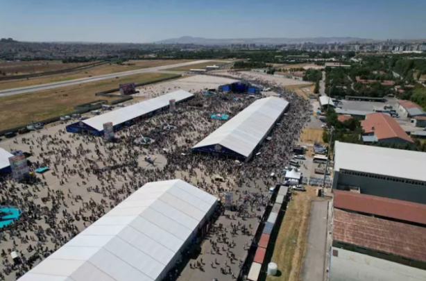Ankara'da TEKNOFEST rüzgarı! Yerli çelik kanatlara büyük ilgi