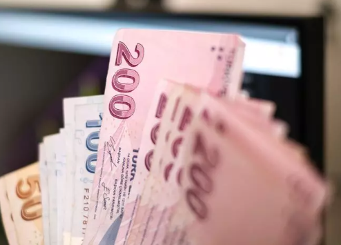 Foto - Ünlü yazar asgari ücrette ara zamma kimin sıcak bakmadığını açıkladı ve sitem etti: Kafam almıyor