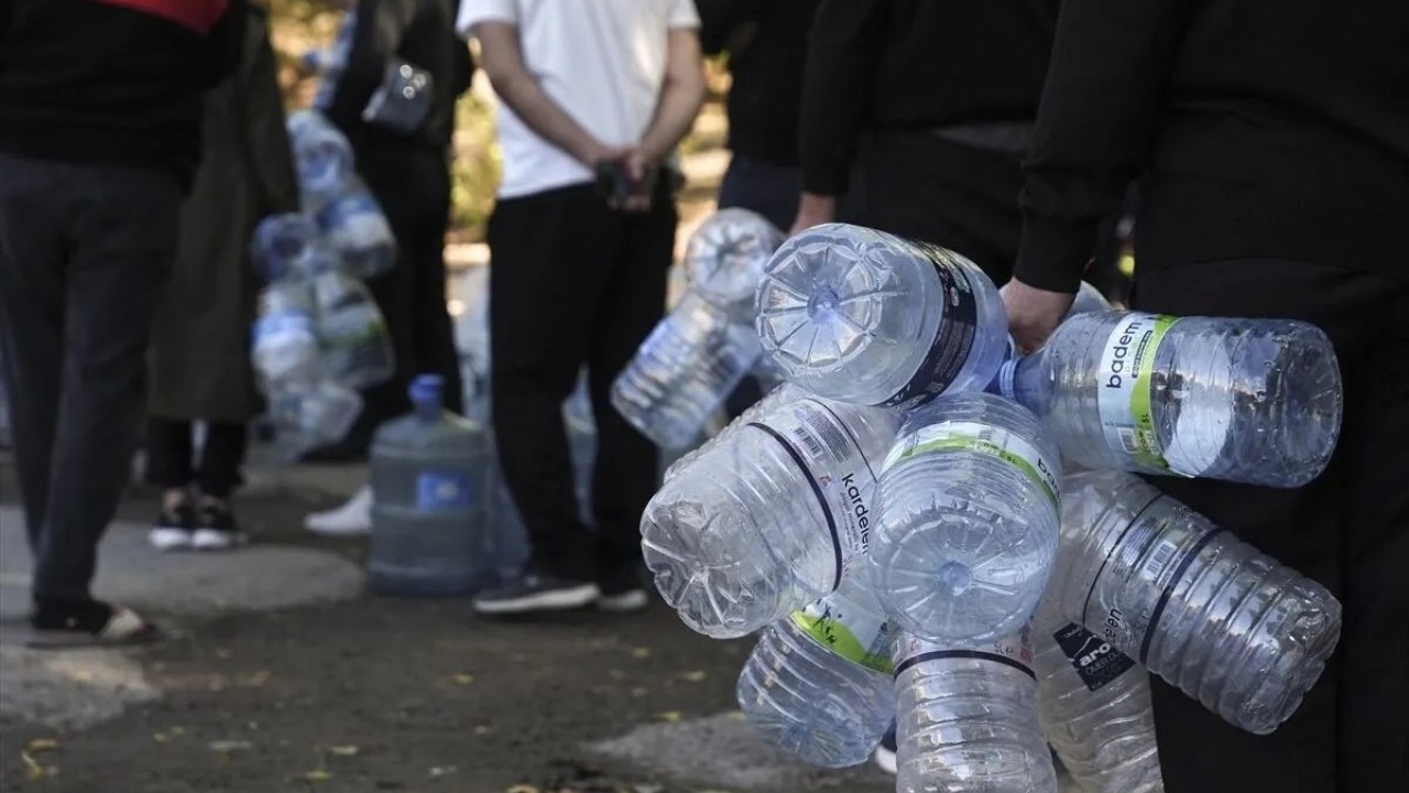 Foto - Ankara'da vatandaşlar çeşme kuyruğunda!