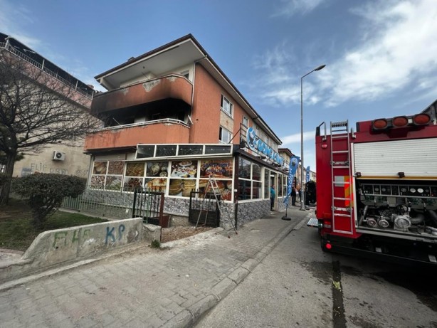 Ankara'da yangın! 3 kişi dumandan etkilendi