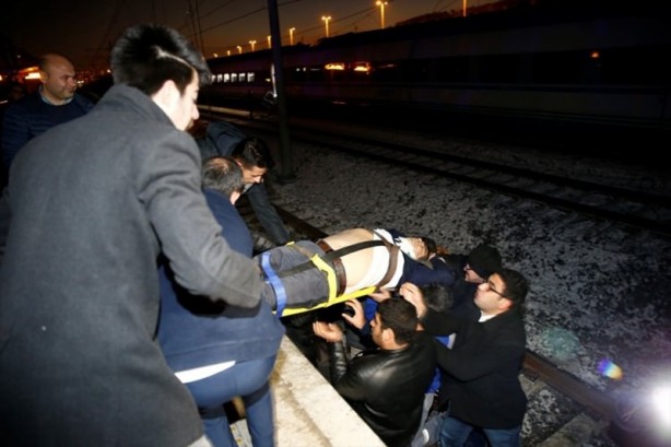 Foto - Ankara'da Yüksek Hızlı Tren kazası! 2 vagon devrildi