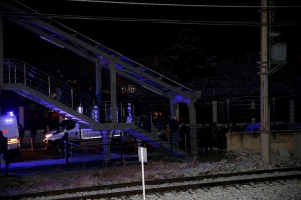 Foto - Ankara'da Yüksek Hızlı Tren kazası! 2 vagon devrildi
