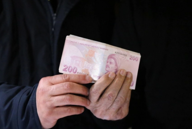 Foto - 'Ankara'dan bilgi aldım' diyen ekonomistten beklenmedik çıkış: O tarihte asgari ücrete yeni zam geliyor