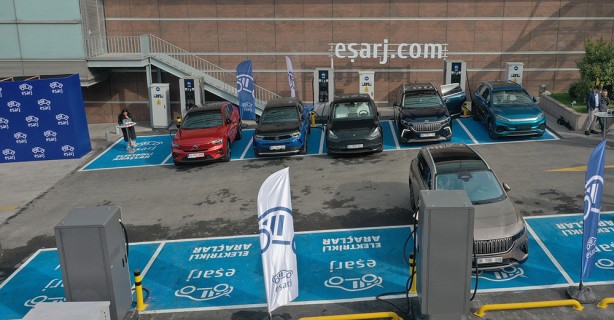 Foto - Ankaralılara müjde! 20 araca hizmet veren şarj istasyonunu hizmete aldı! 75’ten fazla şehirde 800 istasyon!