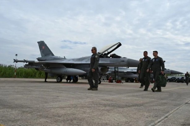 Foto - Ankara'yı tuzağa düşürme planı! Türkiye'den savaş uçaklarının uçuş planını istediler
