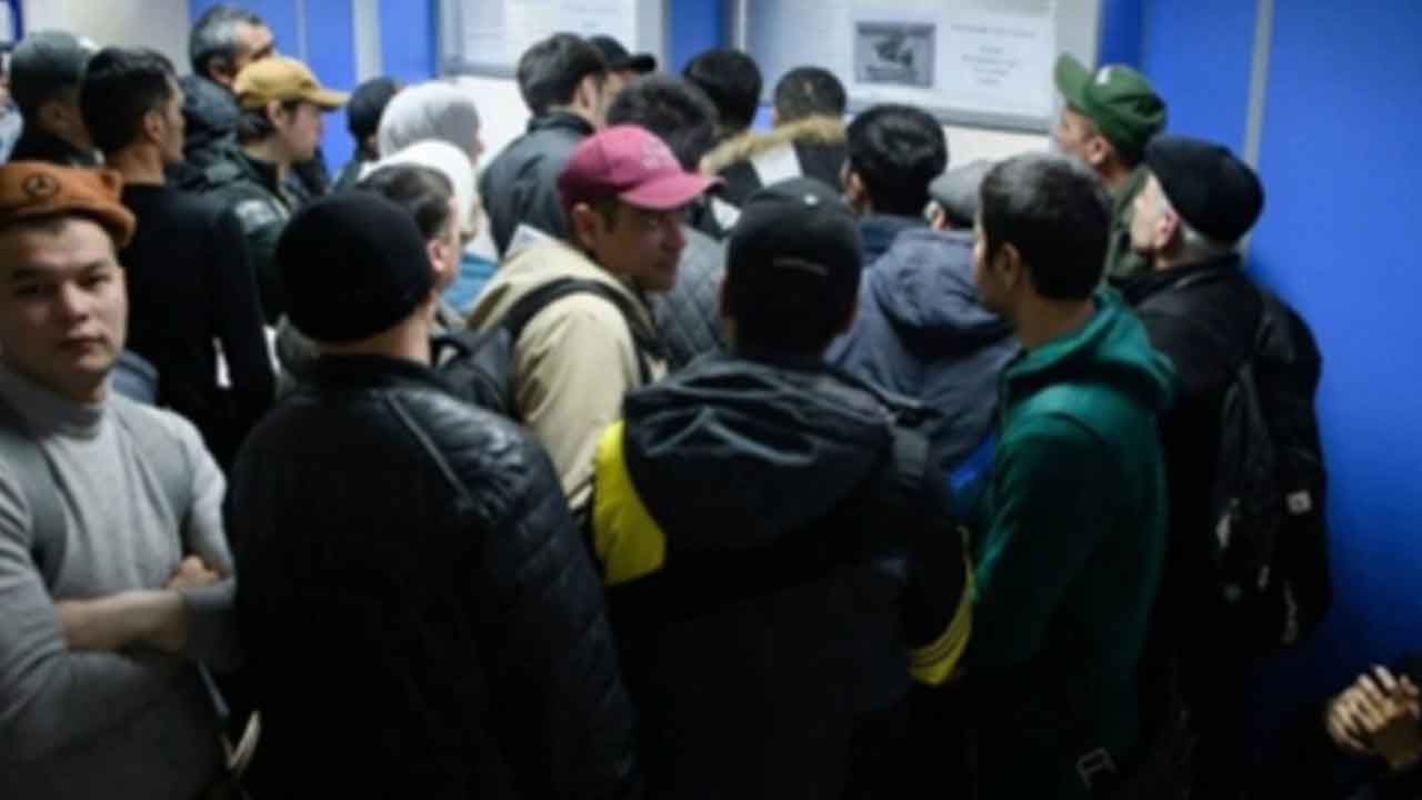 Anlaşma tamam: Türkiye'ye o ülkeden binlerce inşaat işçisi getirilecek