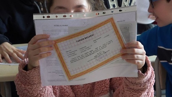 Foto - Anne, babalar dikkat! Takdir veya teşekkür alan öğrencilere 10 bin 200 lira verilecek