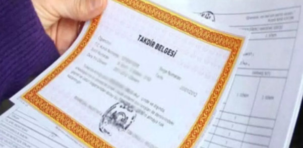 Foto - Anne, babalar dikkat! Takdir veya teşekkür alan öğrencilere 10 bin 200 lira verilecek