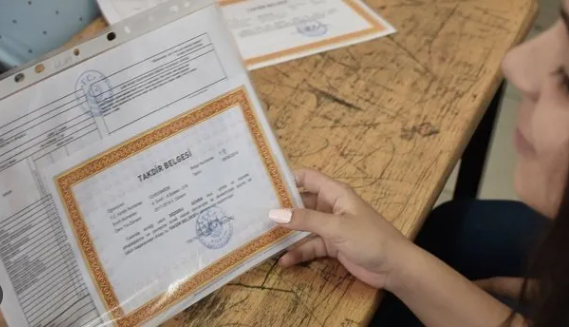 Foto - Anne, babalar dikkat! Takdir veya teşekkür alan öğrencilere 10 bin 200 lira verilecek