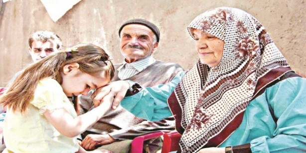 Anneler gününde sokağa çıkma yasağı olacak mı?