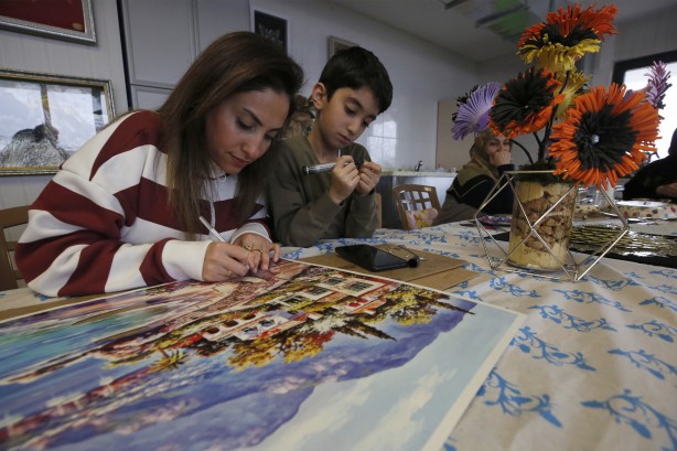 Foto - Anneler ve çocuklarının tatlı telaşı! Hiç durmuyorlar...