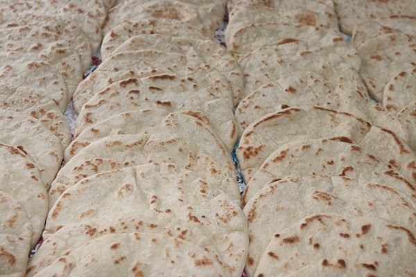 Foto - Annelerinden öğrendikleri "mayalı ekmek" gelir kapıları oldu