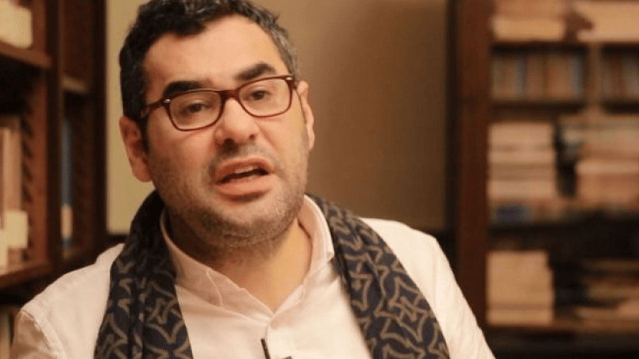 Foto - 'Anneme küfür etmişti' diyen Enver Aysever şaşırttı: Keşke iyileşse de o küfürleri bana yine etse