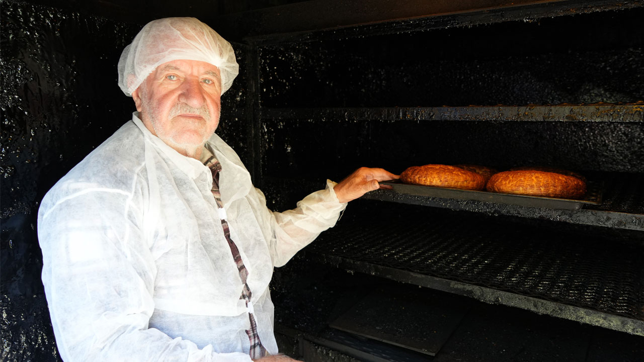 Foto - Annesinden öğrendi geleneği sürdürüyor! Putin’e özel peynir daveti