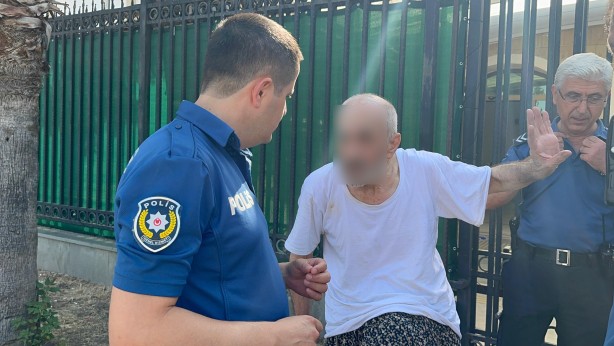 Foto - Antalya Adliyesi önünde hareketli dakikalar