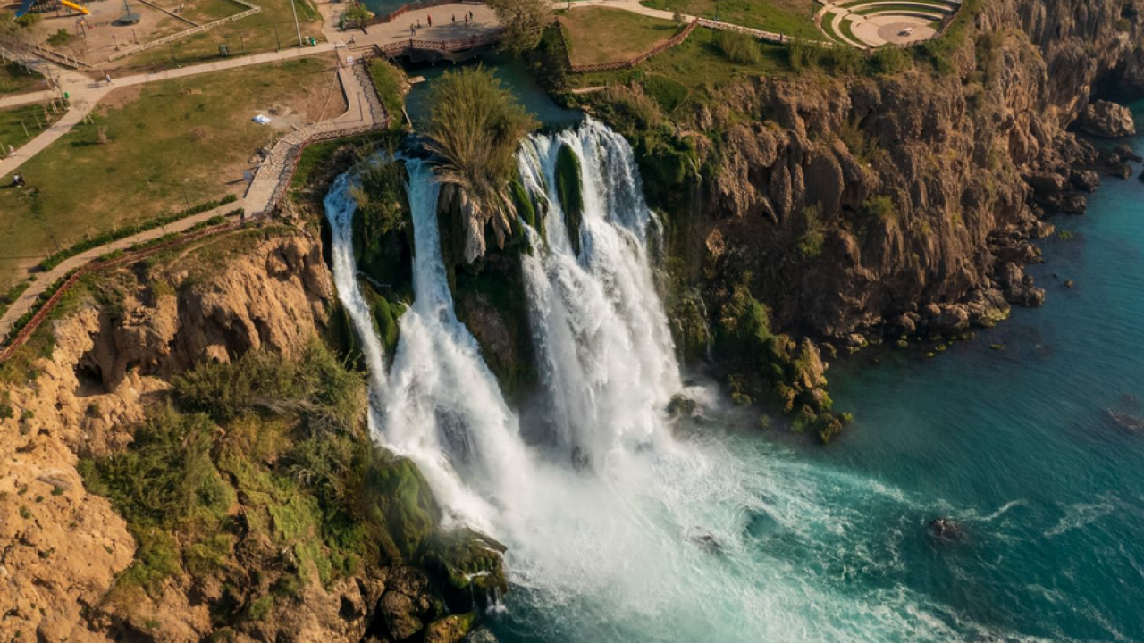 Foto - Antalya bir günde ziyaretçi rekoru kırdı! Bakan Ersoy tarihi rekoru duyurdu...
