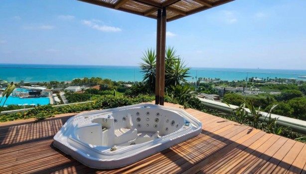 Foto - Antalya Dubai ile yarışıyor! VIP turistler jetten inip helikoptere atlıyor