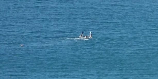 Foto - Antalya sahilinde panik! Herkes boğulduğunu sandı: Gerçek bambaşka çıktı!