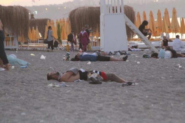 Foto - Antalya sahilinde şaşırtan görüntü