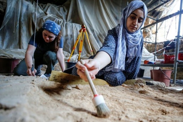 Foto - Antalya'da 500 bin yıllık mağaradan "cımbız"la tarih ayıklıyorlar