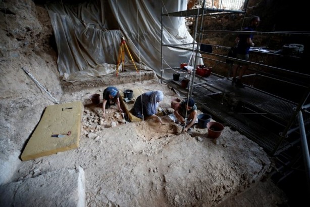 Foto - Antalya'da 500 bin yıllık mağaradan "cımbız"la tarih ayıklıyorlar