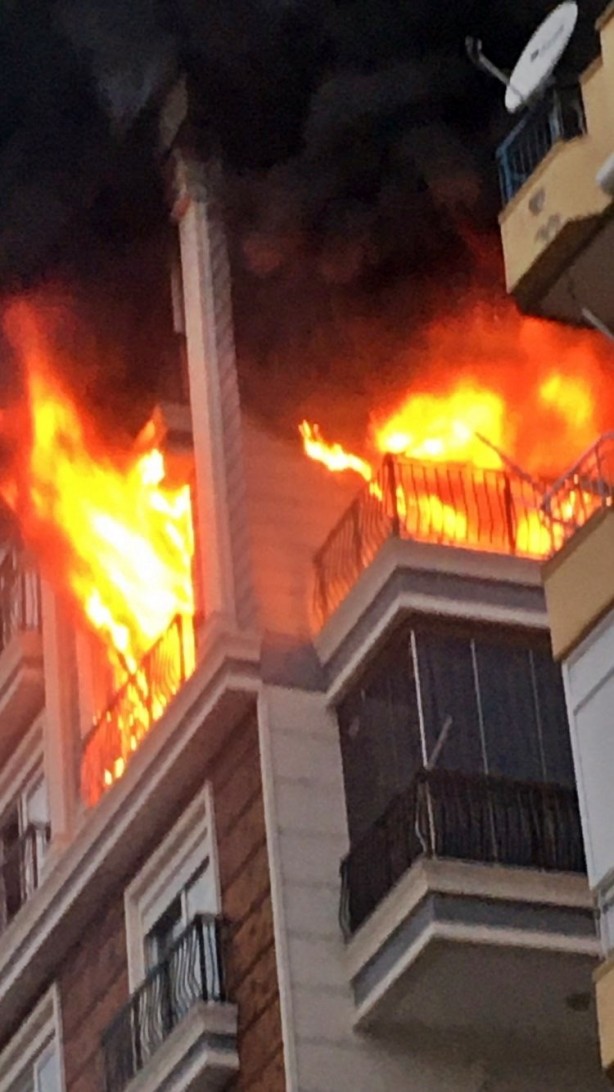 Foto - Antalya'da facia! Tartışma yaşanan evde yangın çıktı: 2 ölü