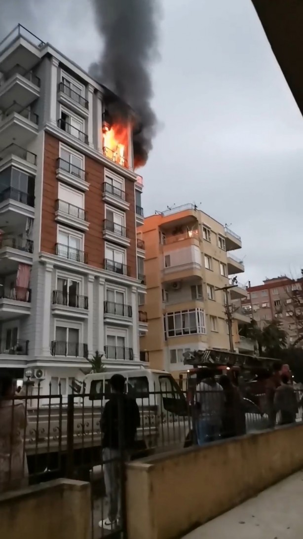 Foto - Antalya'da facia! Tartışma yaşanan evde yangın çıktı: 2 ölü