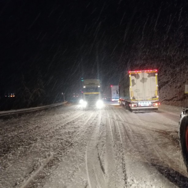 Foto - Antalya'da kar yağışı başladı! Yetkililer uyardı