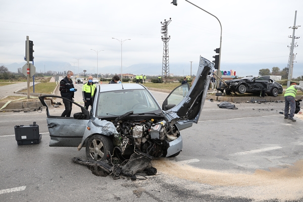 Antalya'da korkunç kaza: Ölüler ve yaralılar var