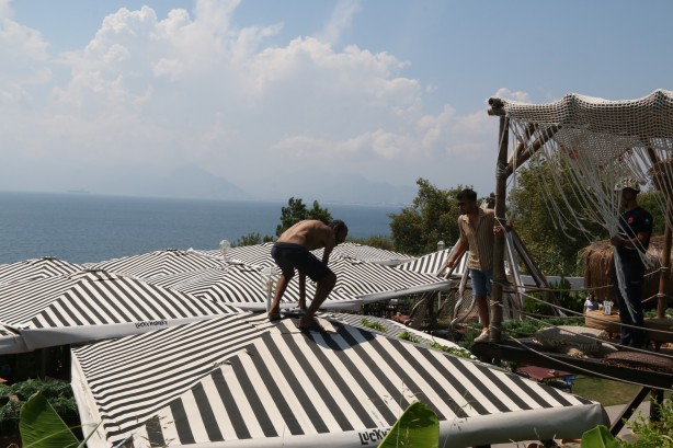 Foto - Antalya'da tarzan alarmı! Kimse neler olduğunu anlayamadı