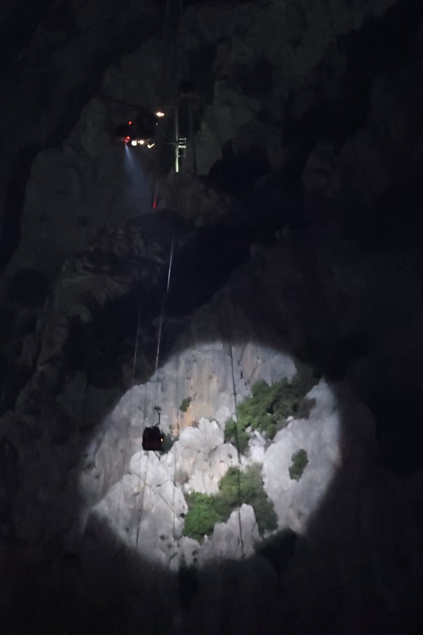 Foto - Antalya’daki teleferik kazası sonrası filmleri aratmayan kurtarma operasyonu!