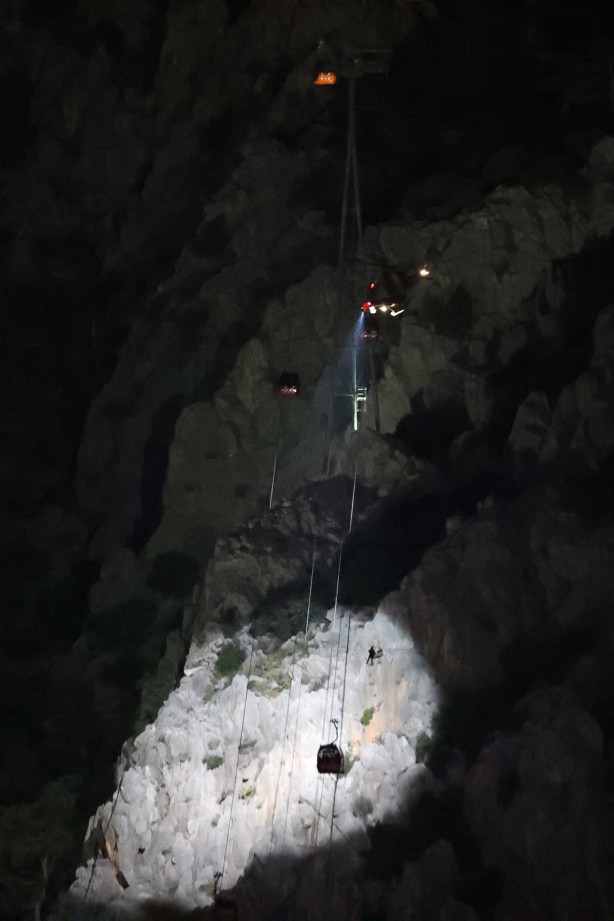 Foto - Antalya’daki teleferik kazası sonrası filmleri aratmayan kurtarma operasyonu!