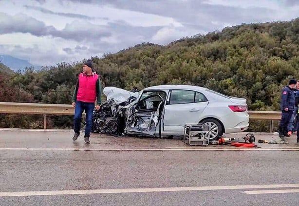 Foto - Antalya'dan feci kaza: Danimarka uyruklu sürücü hayatını kaybetti