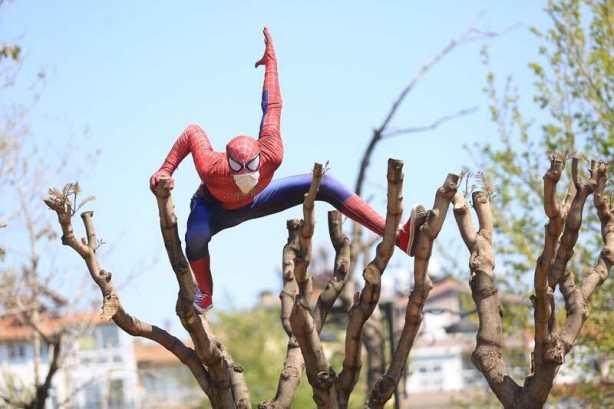 Foto - Antalyalı "Örümcek Adam" yaşlıların da "kahramanı" oldu
