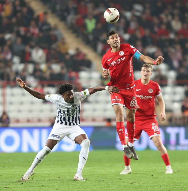 Foto - Antalyaspor'dan bir bomba itiraf daha! Akdeniz'den Almanya'nın dev takımına! Büyük hamle...