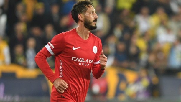 Foto - Antalyaspor'un edepsiz İsrailli futbolcusuyla ilgili akıllara durgunluk veren iddia! Eğer bu doğruysa yatacak yeriniz yok Antalyaspor yöneticileri