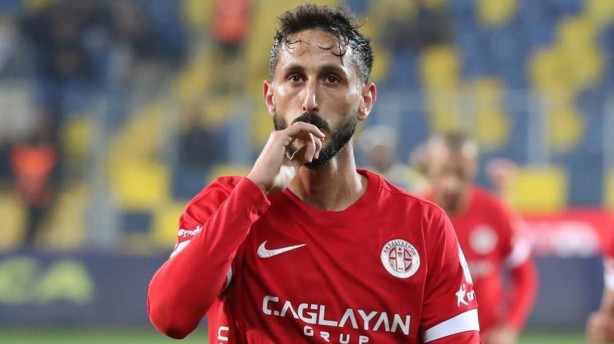 Foto - Antalyaspor'un edepsiz İsrailli futbolcusuyla ilgili akıllara durgunluk veren iddia! Eğer bu doğruysa yatacak yeriniz yok Antalyaspor yöneticileri