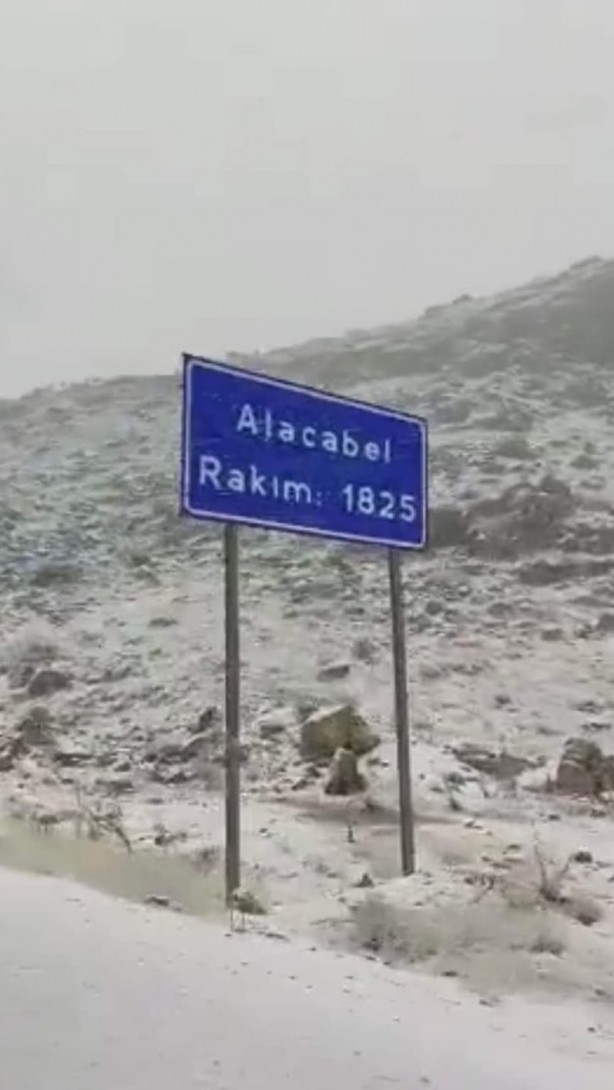 Foto - Antalya'yı Konya'ya bağlıyor! Kar yağışı etkili oluyor
