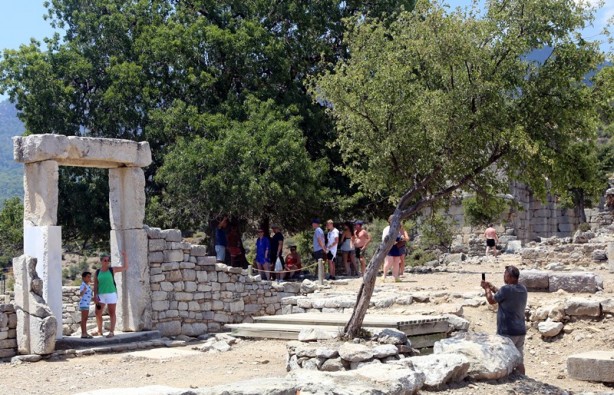 Antik çağın 3 bin yıllık liman kenti "Kaunos"