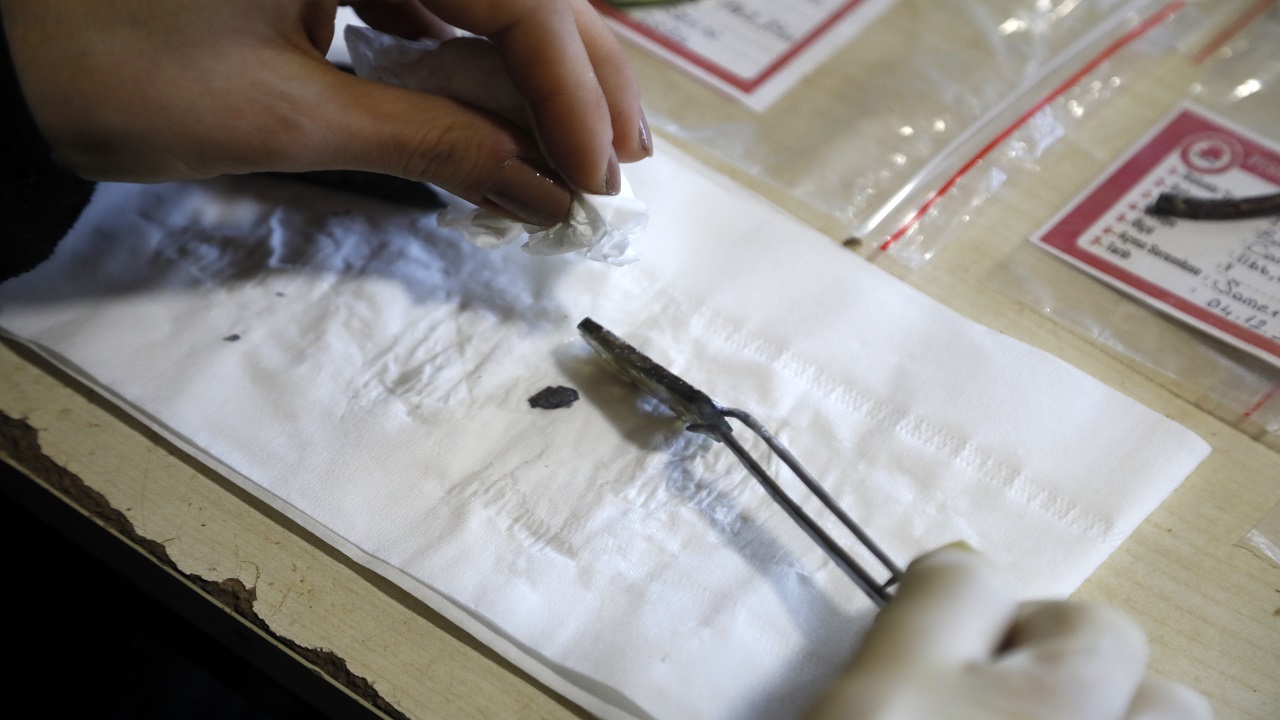 Foto - Antik döneme ait gizemli buluş! Bakın muskanın üzerinde ne yazıyor