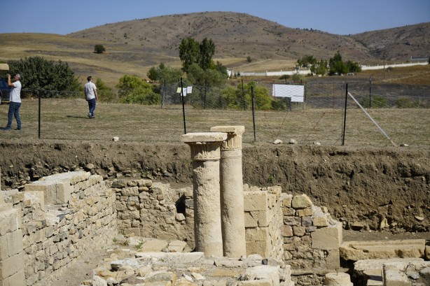 Foto - Antik Kentte Anadolu’nun tarihini değiştirecek keşifler! Dünyaca ünlü arkeologlar o ilimizde toplandı