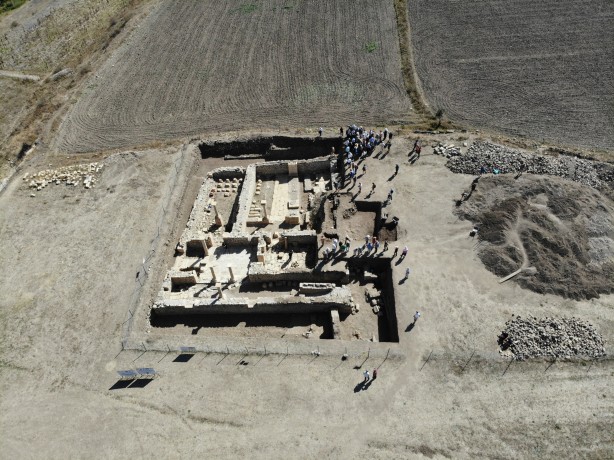 Foto - Antik Kentte Anadolu’nun tarihini değiştirecek keşifler! Dünyaca ünlü arkeologlar o ilimizde toplandı