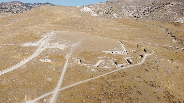 Foto - Antik kentte siper bulundu