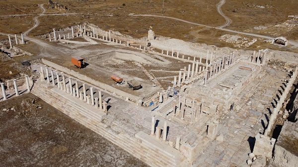 Foto - Antik kentte siper bulundu