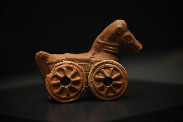 Foto - Antik oyuncaklar görenleri şaşırtıyor | Bu oyuncakların hepsi yüzlerce yıl önceye ait! 