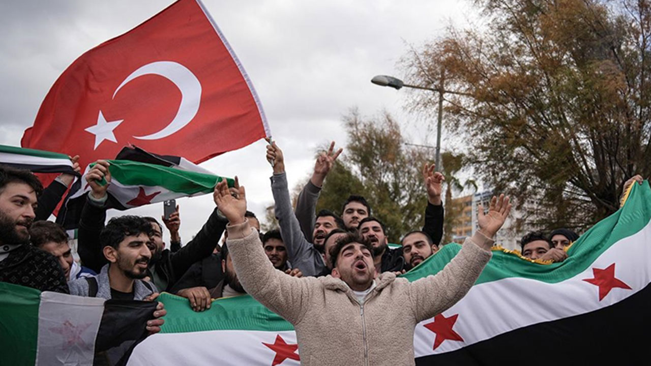 Foto - Apar topar ABD'nin kapısını çaldılar: Türkiye askeri üs kuracak, buna engel olun