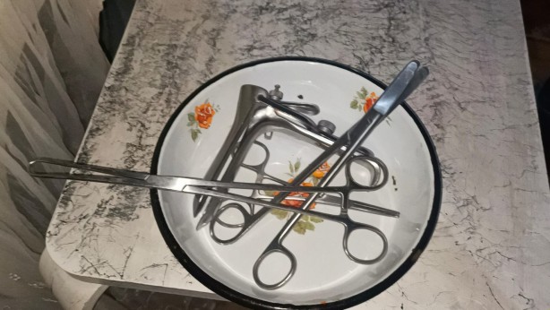 Foto - Apartman dairesinde kürtaj yaparken yakalandı