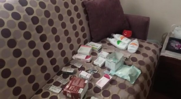 Apartman dairesinde kürtaj yaparken yakalandı