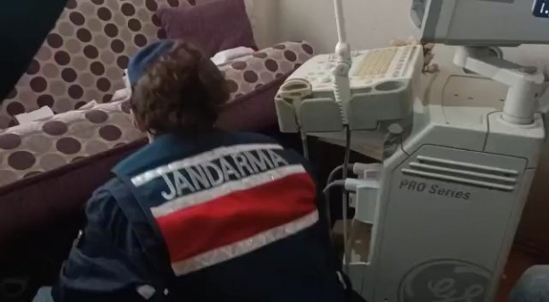 Foto - Apartman dairesinde kürtaj yaparken yakalandı