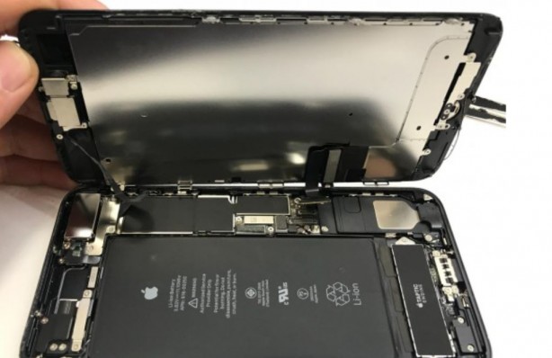 Foto - Apple 2023'ün ilk zammını yaptı